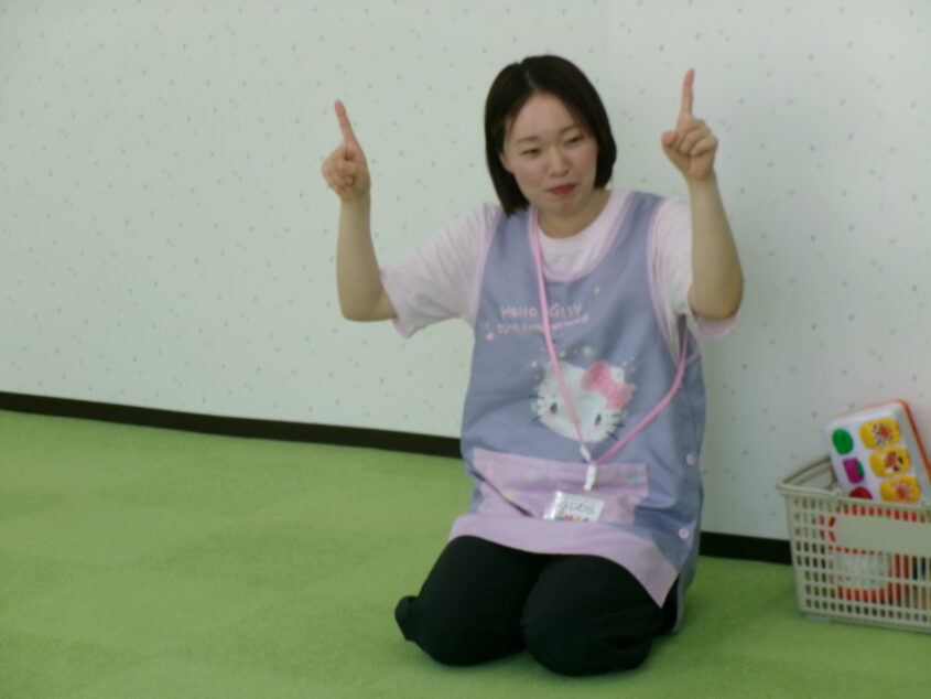 0歳さんのじかんのサムネイル画像