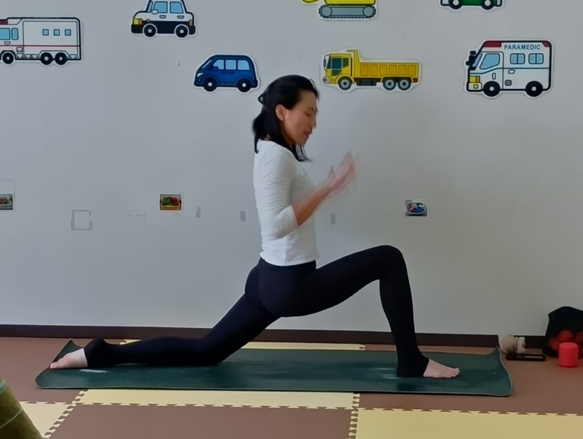 ヨガ講座のメイン画像