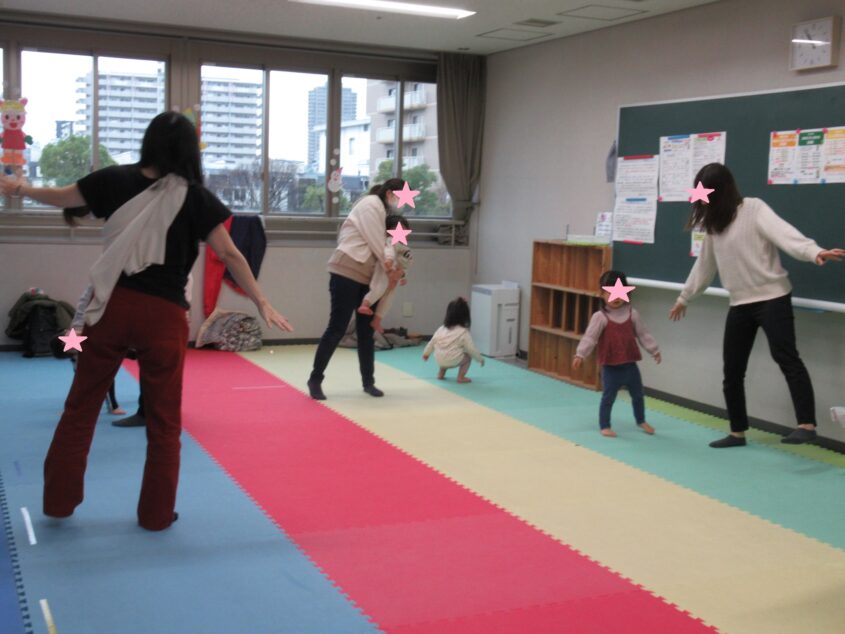 親子でリトミックのサムネイル画像