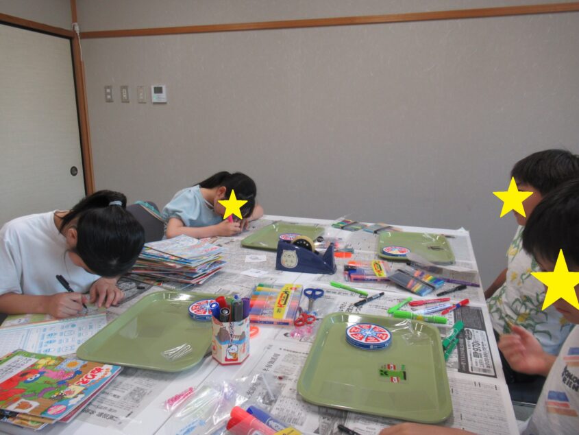 シャカシャカキーホルダーづくりのサムネイル画像