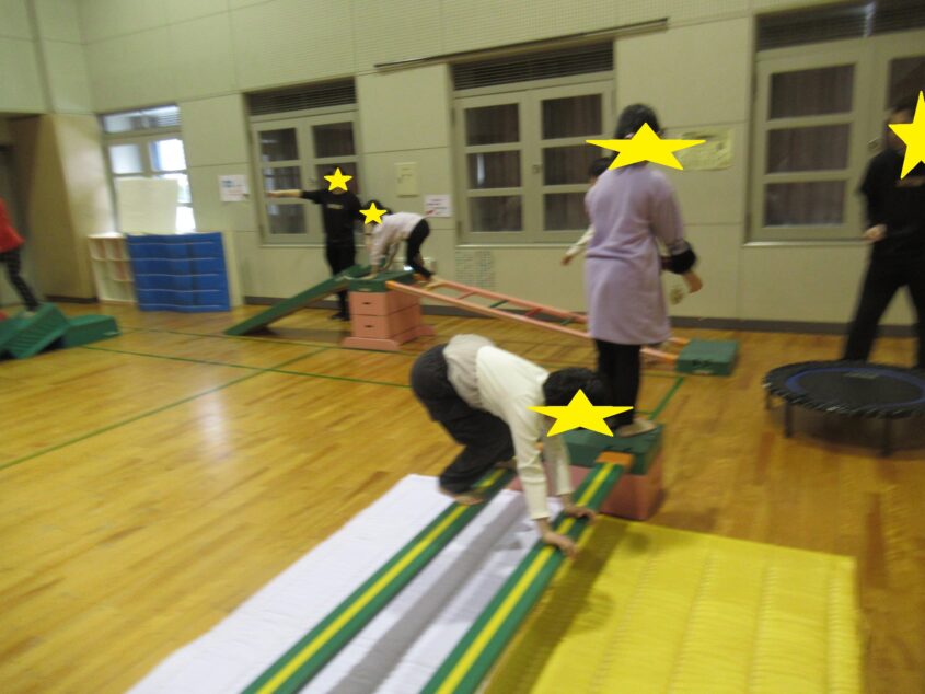 運動遊びのサムネイル画像