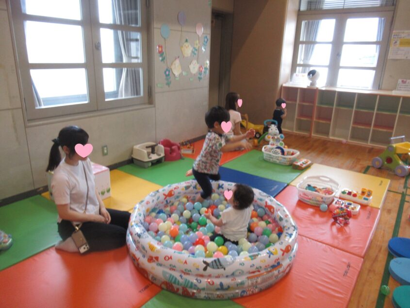 ボールプールの日のサムネイル画像