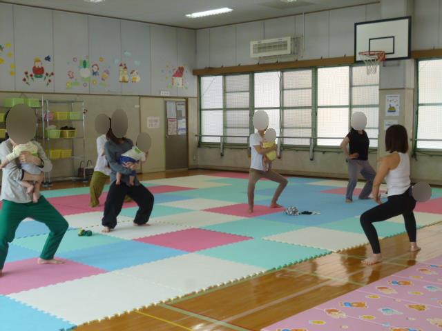 スキンシップ親子ヨガ（５月）のメイン画像