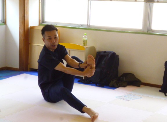 乳幼児の「足と靴」のサムネイル画像