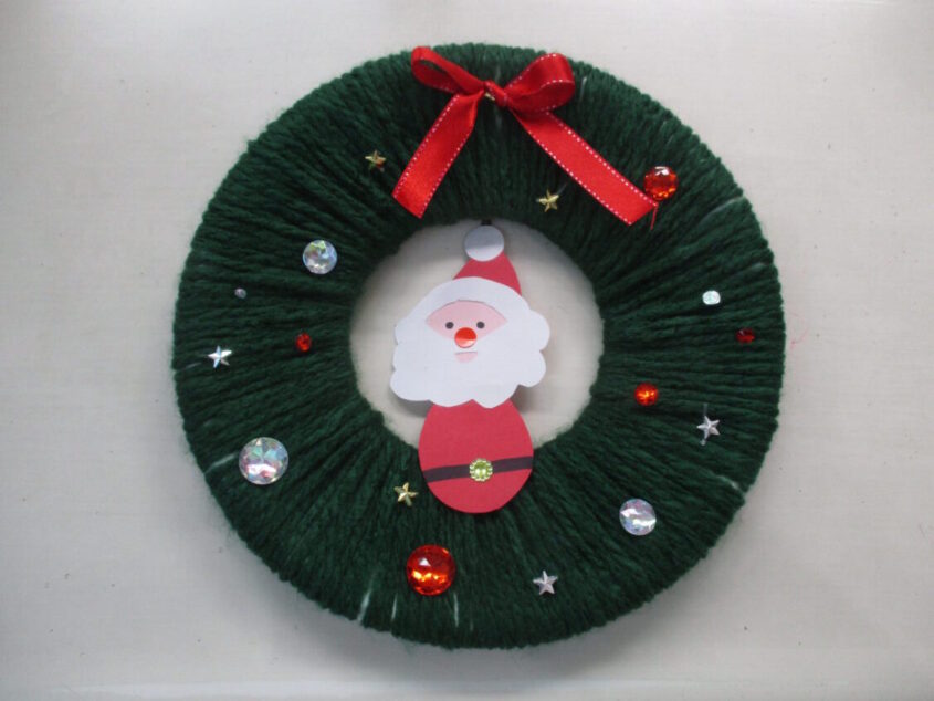 お楽しみ行事(12月)クリスマスリースを作ろう☆のサムネイル画像