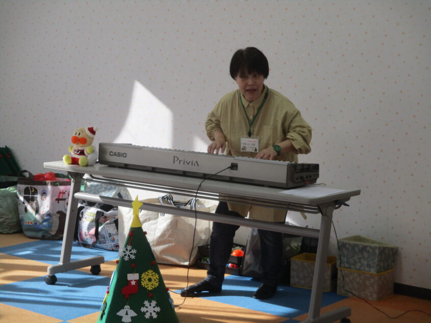 親子リトミックのサムネイル画像