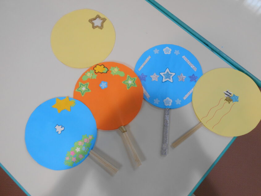 夏休み特別企画「オリジナルうちわを作ろう!!」のサムネイル画像