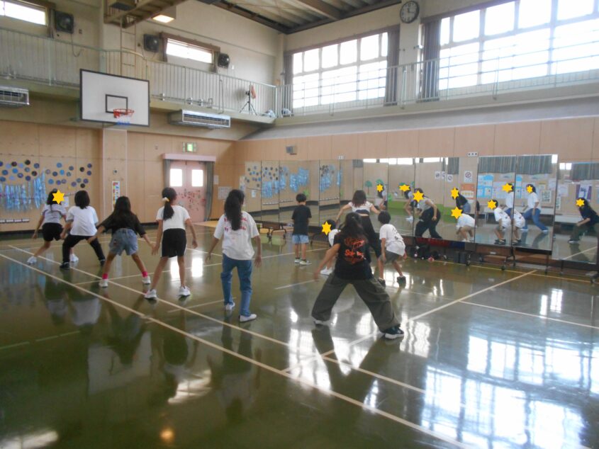 8月「ダンス♪ダンス♪ダンス♪」のサムネイル画像
