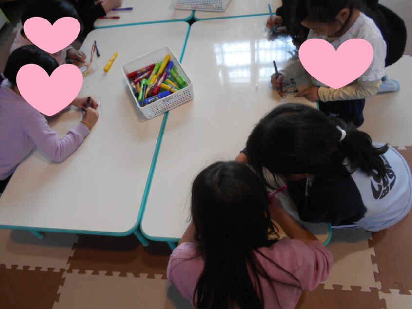 1月「プラ板制作」のサムネイル画像