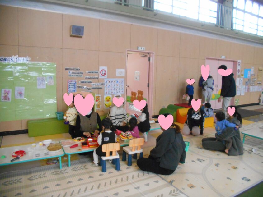 なにしてあそぶ？～ボールプール・おかいものごっこ～のサムネイル画像