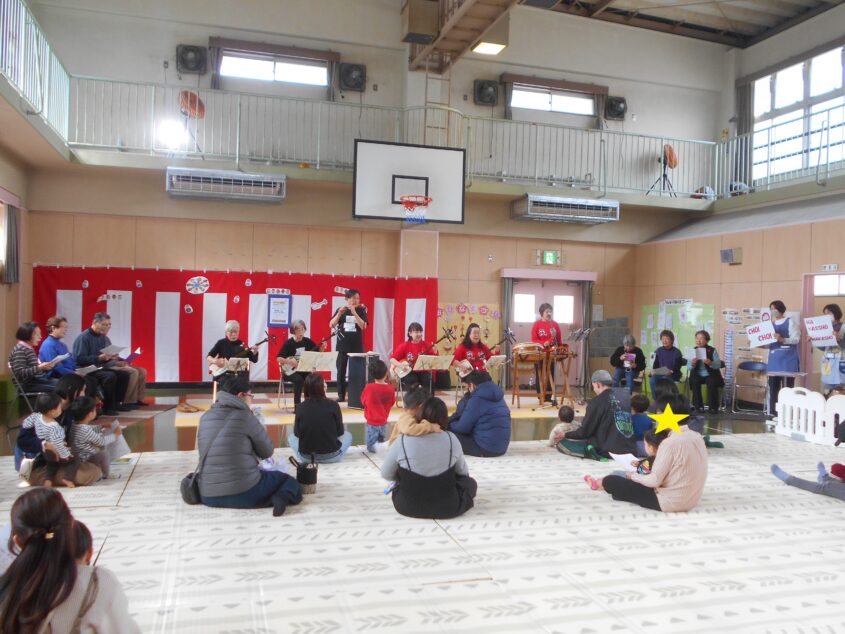 「多文化交流会」～和楽器をひいてみよう～のサムネイル画像